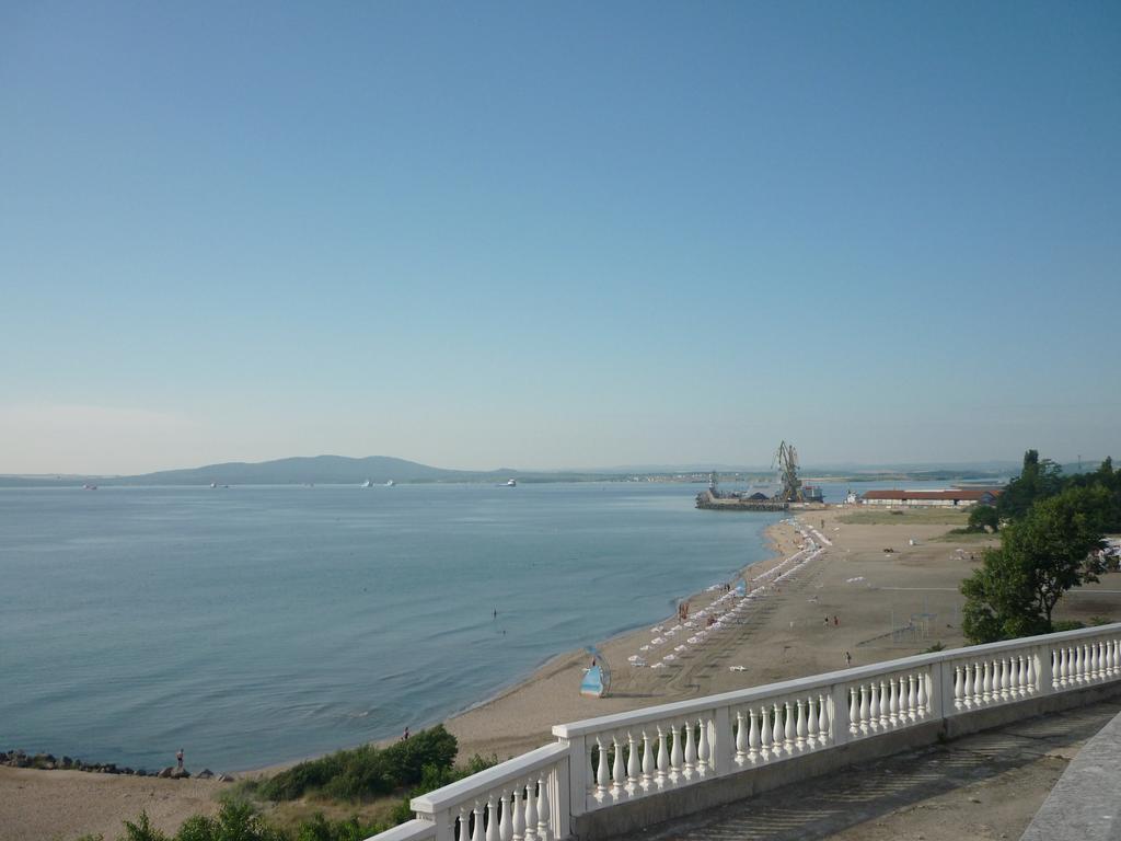 Sea Garden Plaza Apartment Burgas Room photo